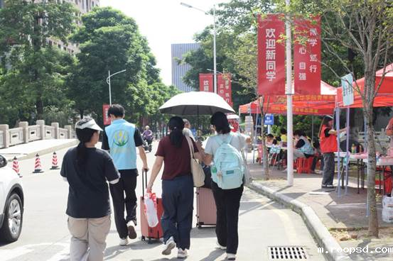 09a6fc7d73cc5cbbb96d137c7b6d2187