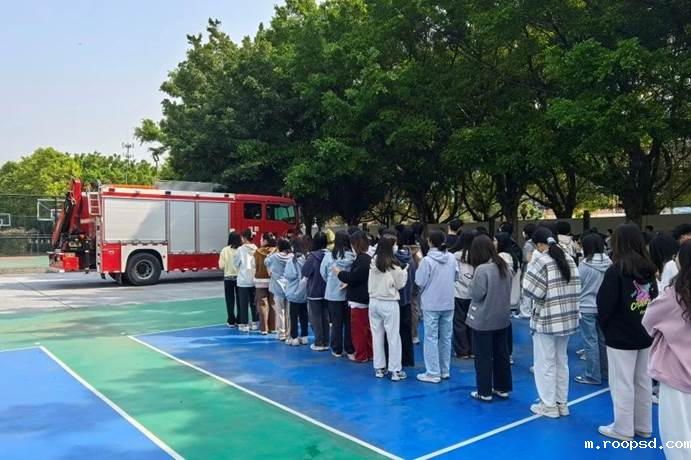 5e18735f4efcef69af918833234b042e