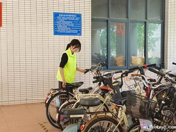 4b569f2519e9e1a279d7afe5b49a6e8