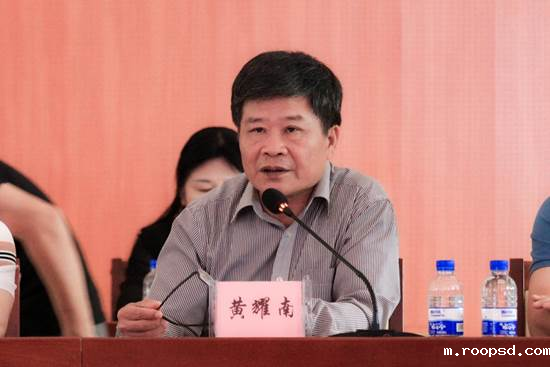 黄曜南 沈炜婷（8）