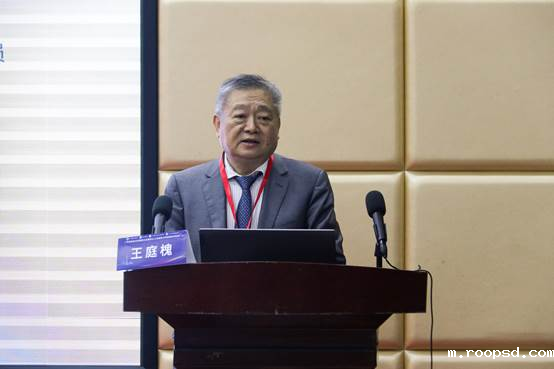 致辞2 王庭槐校长 陈妍 (1)