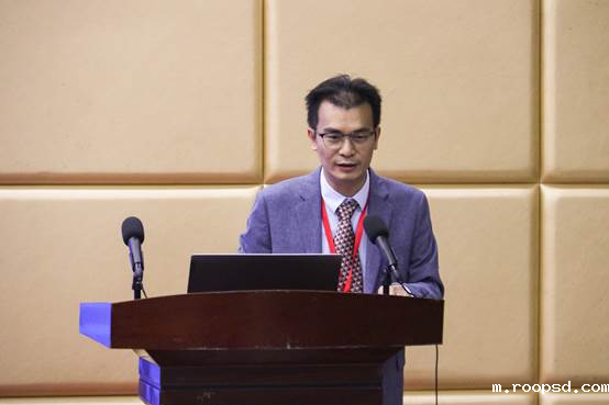 主持会议 杨海弟 陈妍 (3)