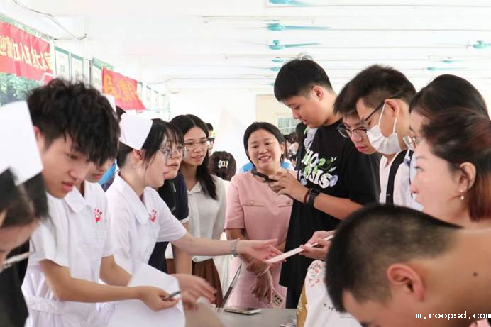 1930589934999abb4e76fb6070645a8