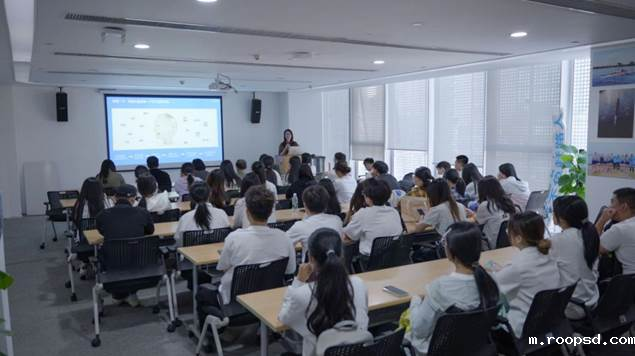 d04dee35cp8fa5b7b4ad386cbbd44e71