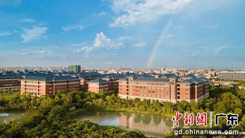 伟德app入口东莞校区实验楼(伟德app入口供图)