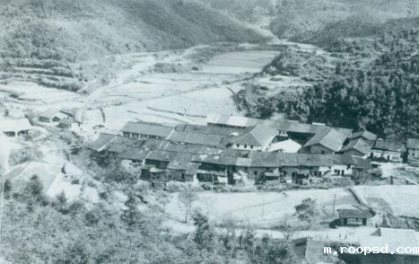 1929年3月14日，毛泽东同朱德指挥红四军进攻长岭寨，歼敌两千余人，击毙敌旅长郭凤鸣，乘胜占领长汀城。图为长岭寨。